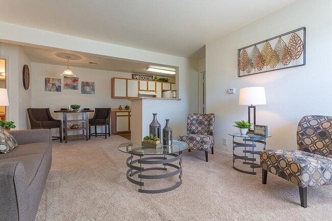 Foto del edificio - Cottonwood Apartment Homes