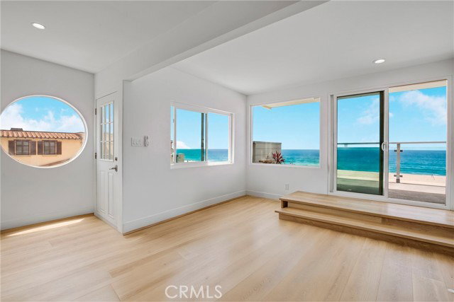 Building Photo - 3600 The Strand