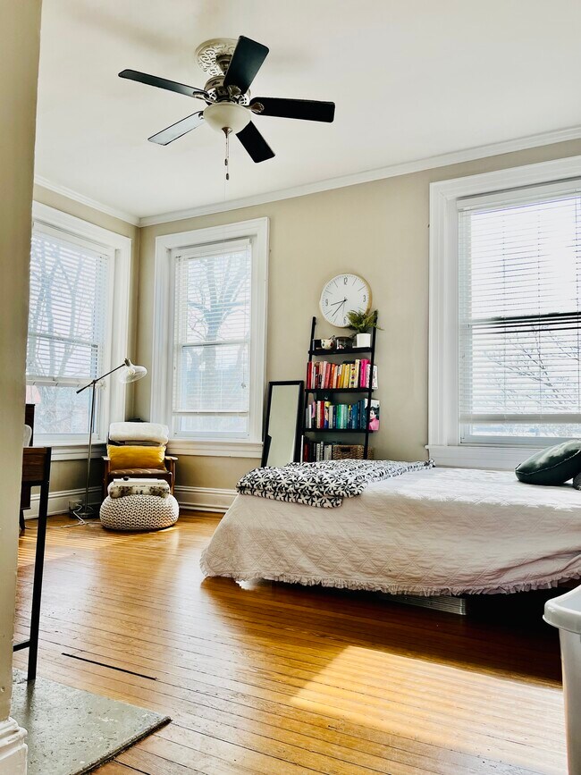 Bedroom 2 - 2300 Park Ave