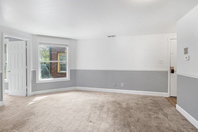 Foto del edificio - 3528 E Fall Creek Pkwy N Dr