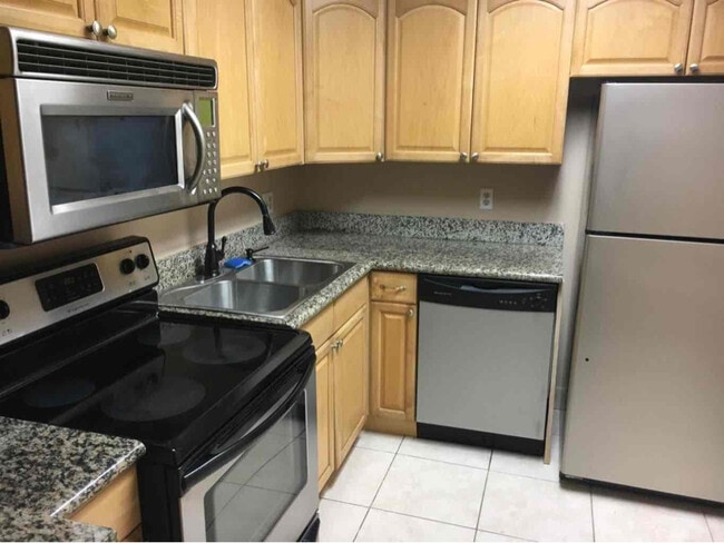 Foto del edificio - 490 NW 20th St