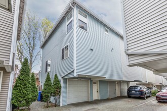 Building Photo - 8522 Midvale Ave N