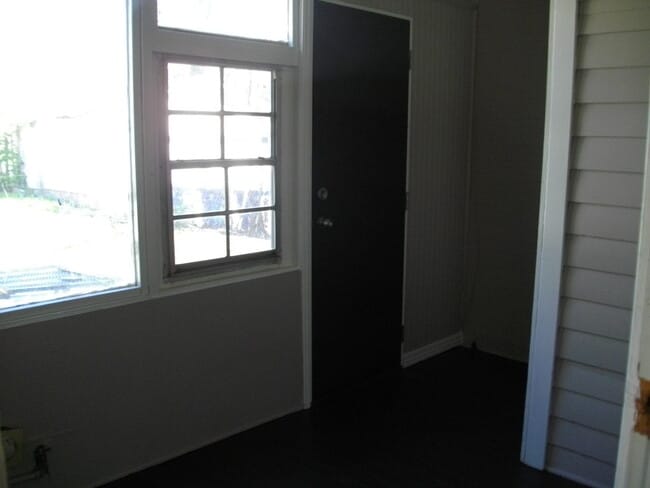 Building Photo - Rental Property