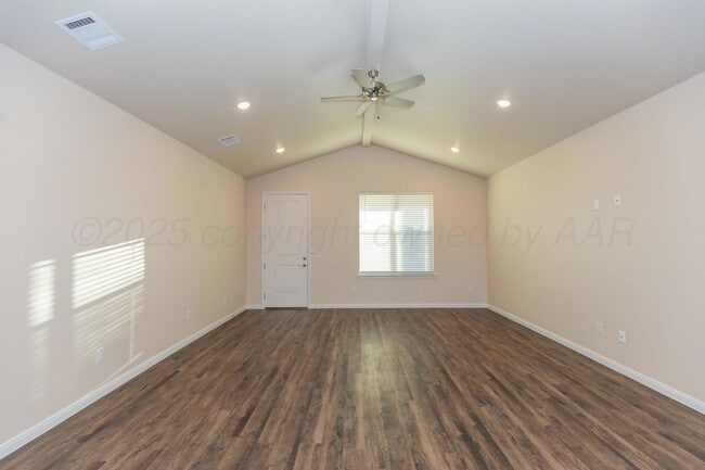 Building Photo - 7600 Beck Dr