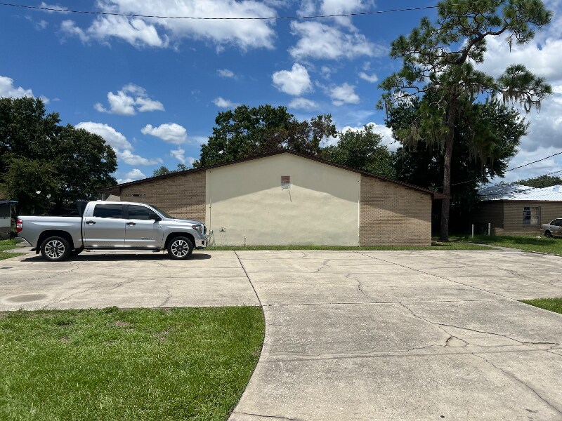 Building Photo - 3067 St Paul Dr