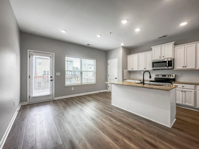 Foto del edificio - 1056 Bayrose Cir