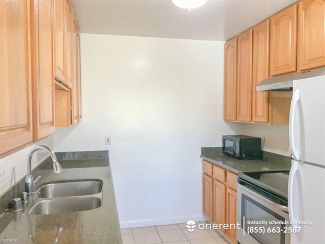Building Photo - 2 br, 1 bath Condo - 10815 Julius St
