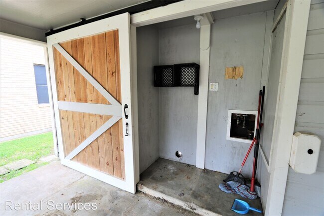 Foto del edificio - 3 br, 1 bath House - 3550 Kipling Drive