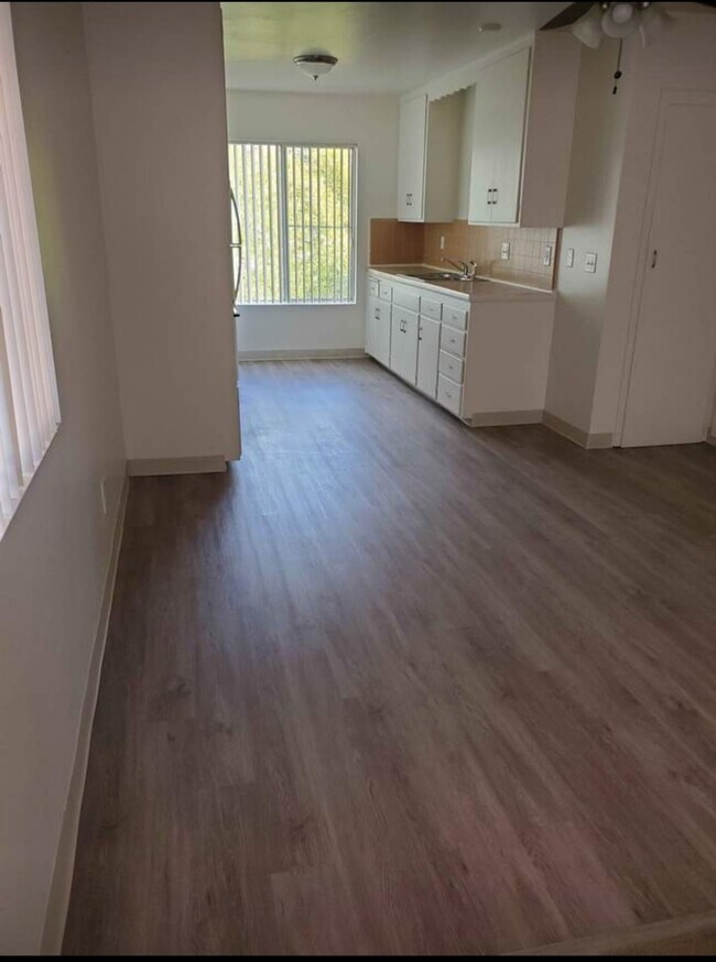 Dining room - 4445 Rosebud Ln