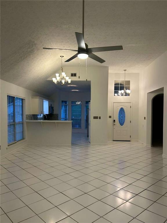 Building Photo - 717 Shore Dr