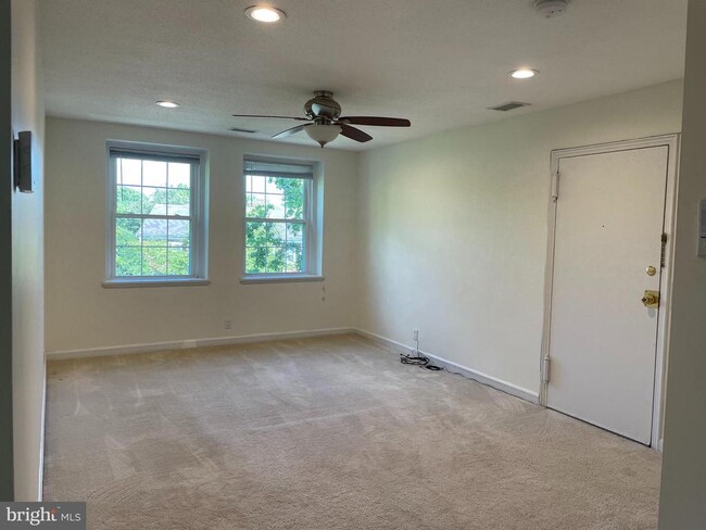 Foto del edificio - 4838 S 28th St