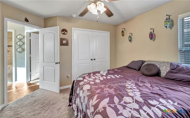 Building Photo - 3701 Castleton Dr