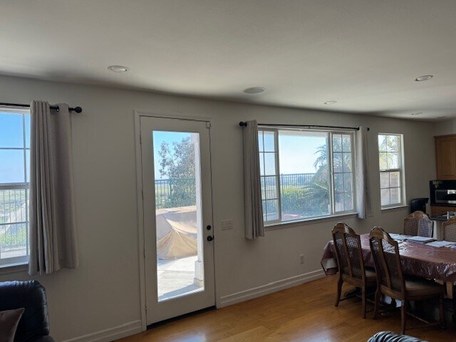 Building Photo - 704 Corte Sol