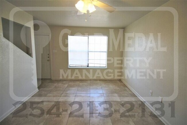 Building Photo - 1103 Lansberry Ct