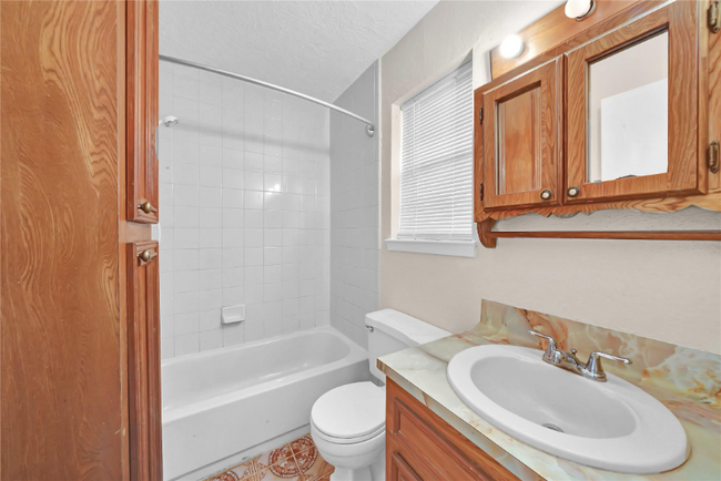 Building Photo - 737 E Brown Ln