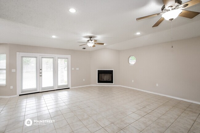 Building Photo - 1505 Circle Ln