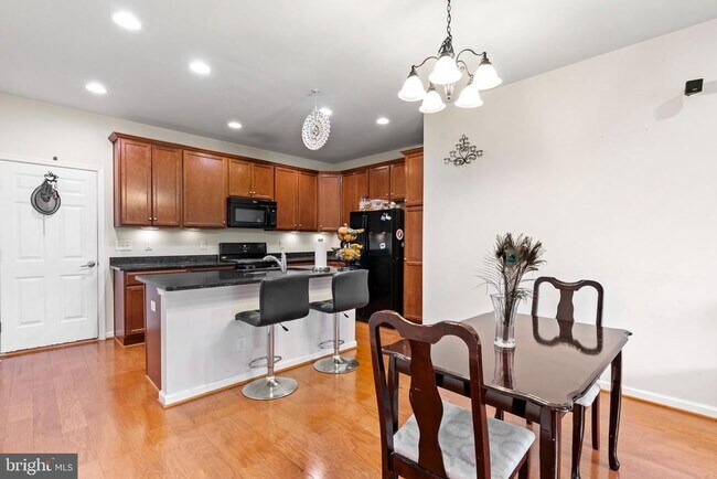 Foto del edificio - 42843 Burrell Square