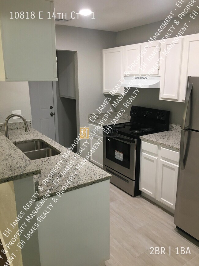 Foto del edificio - 10818 E 14th Ct