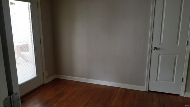 Foto del edificio - 1025 Hillcrest Rd