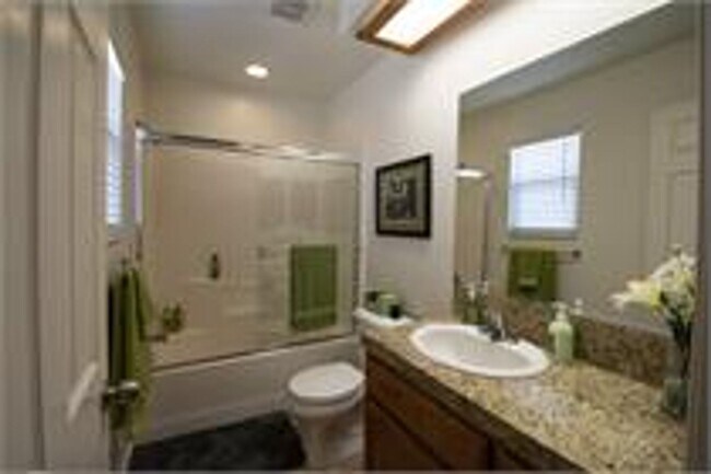 Foto del edificio - COMING SOON!