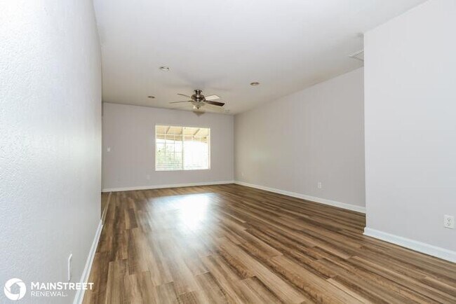 Building Photo - 6013 W Zoe Ella Way, Glendale, AZ 85306