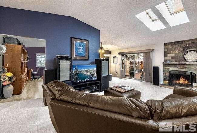Building Photo - 2394 Fernwood Ct