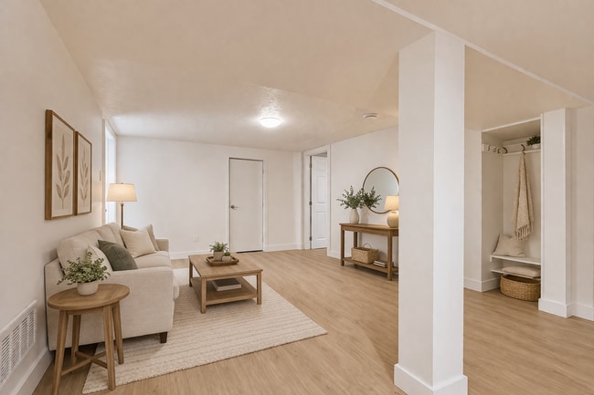 Building Photo - 428 Thorold Rd