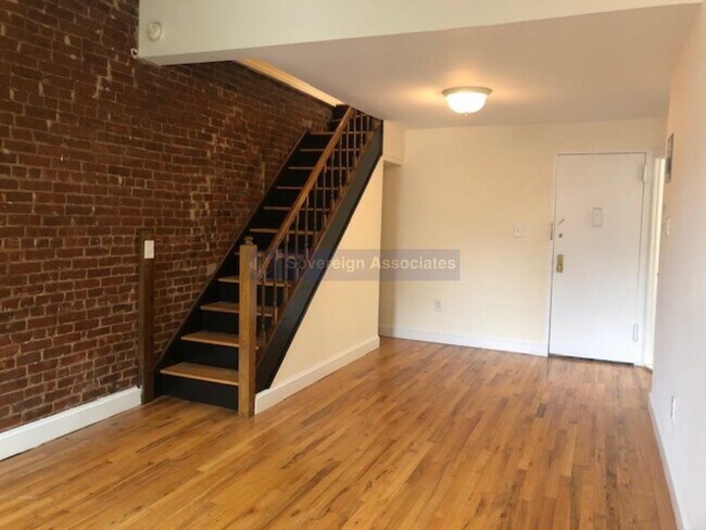 Building Photo - 126 West 82nd Street
