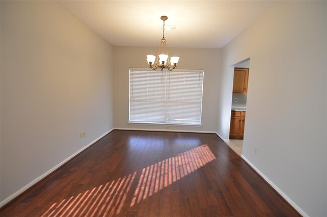 Foto del edificio - 11322 Rocky Mill Dr