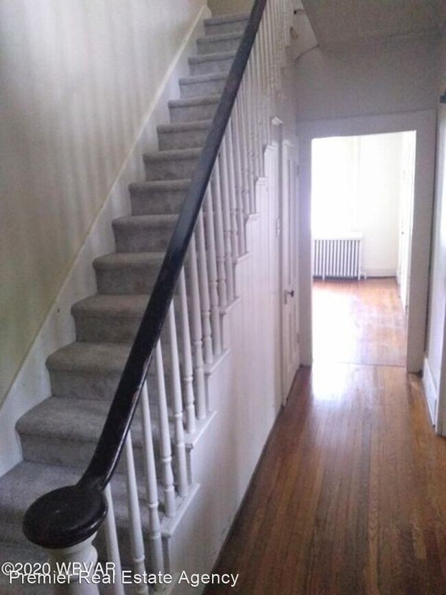 Foto del edificio - 3 br, 1 bath House - 31 N. Loyalsock Ave