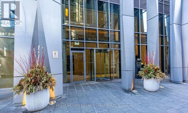 Building Photo - 1-3501 Yorkville Ave