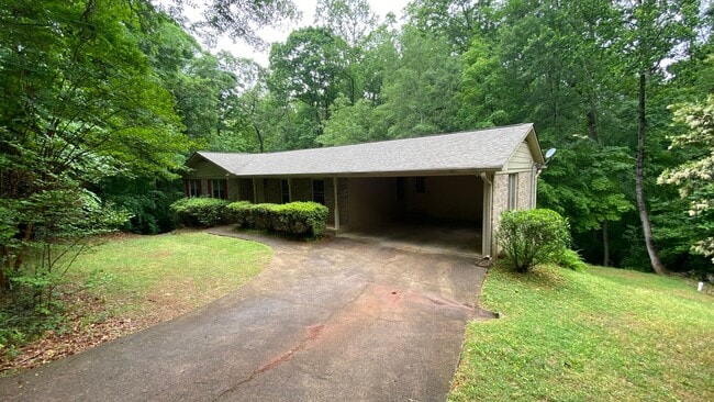 Available now, 3/2 with large unfinished basement, in University Heights - Available now,  3/2 with large unfinished basement, in University Heights House