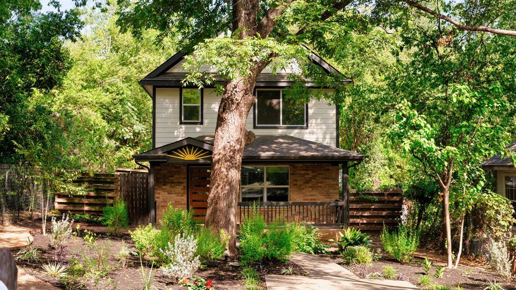 Foto principal - 2502 E 11th St