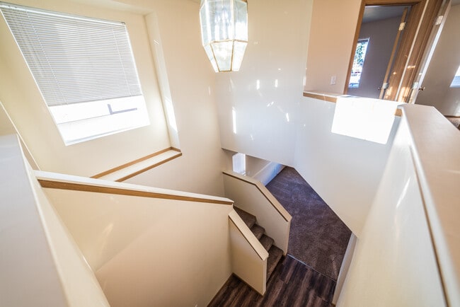 Building Photo - 2106 Yellowstone St