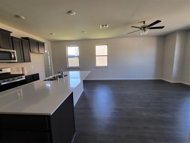 Building Photo - 2201 Steer Creek Pl