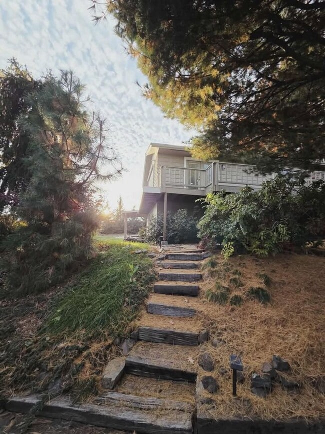 Building Photo - 2904 Alvista Pl