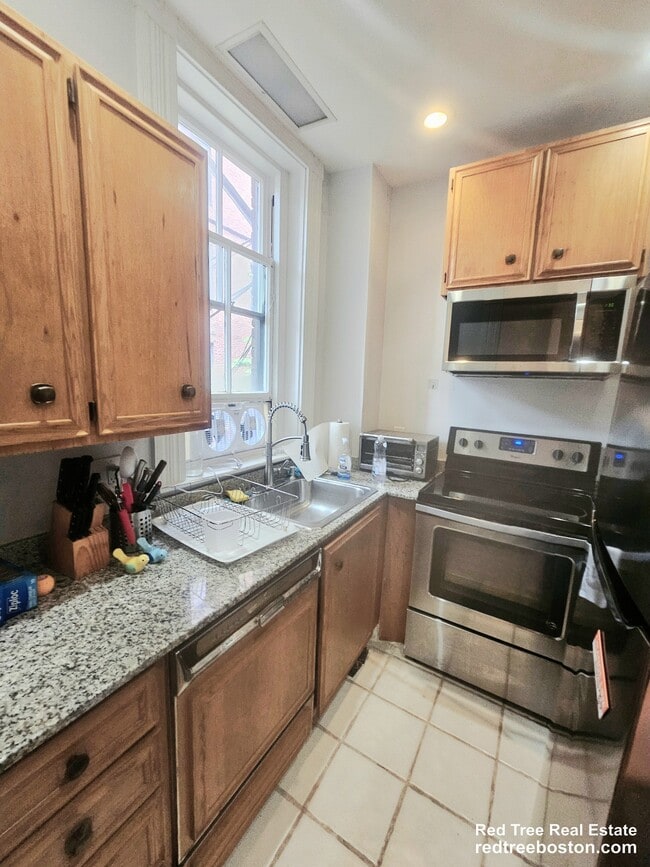 Foto del edificio - 429 Marlborough St