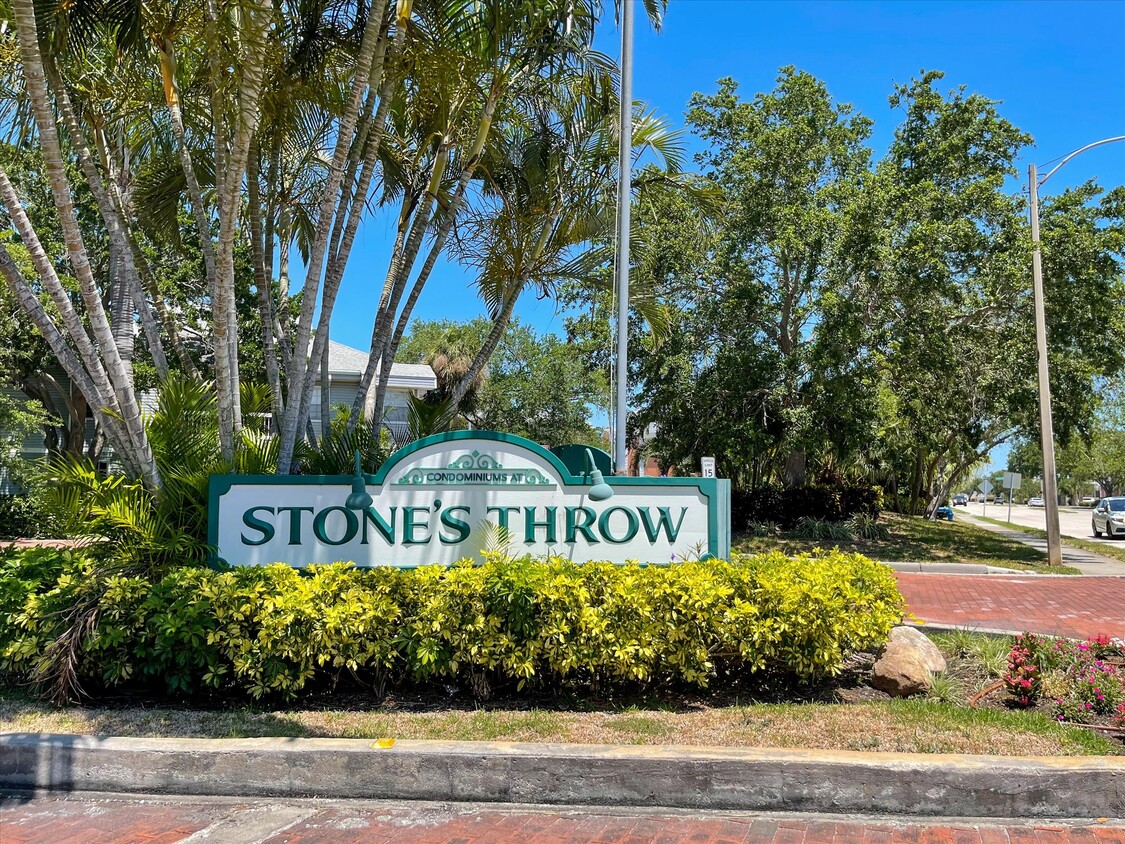 Foto principal - 6931 Stones Throw Cir N