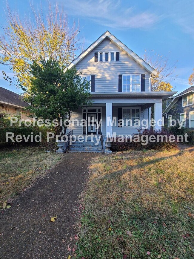 Foto del edificio - First Month Free on a 13-Month Lease