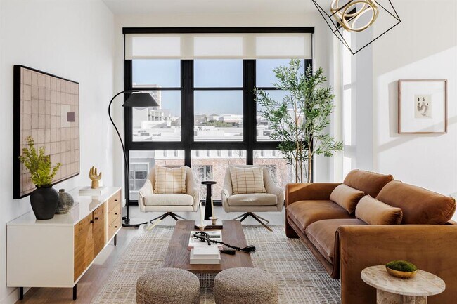 Foto del edificio - 800 Embassy Dr