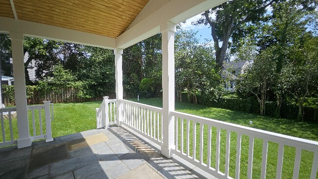 Building Photo - 5804 Ridgefield Rd