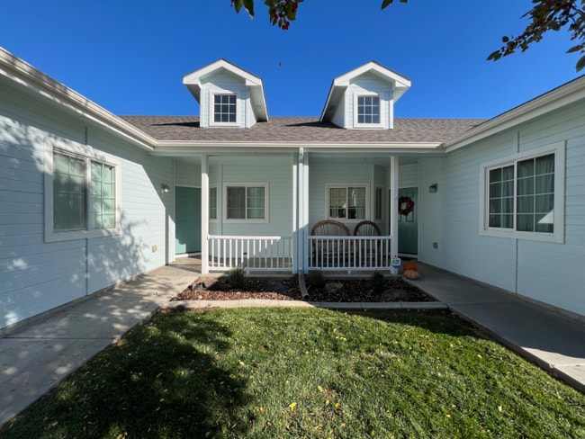 Building Photo - 98 E Sedgewick Dr