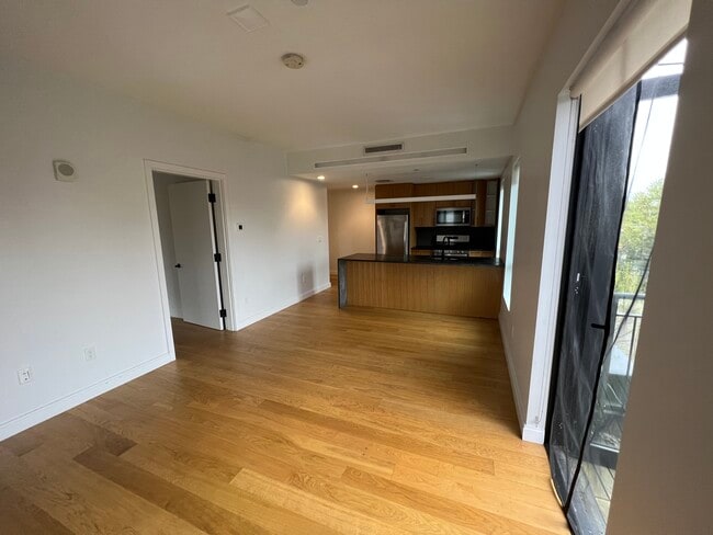 Foto del edificio - 83 Gardner St