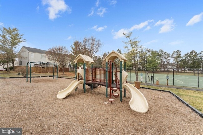 Photo - 9228 Acer Ln Townhome