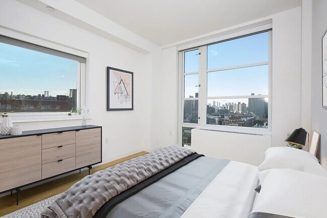 Foto del edificio - 331 E Houston St