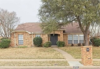 Building Photo - 6704 Wesson Dr