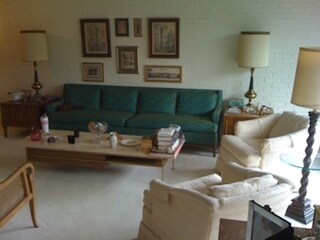 Living Room - 5841 Morrowfield Ave