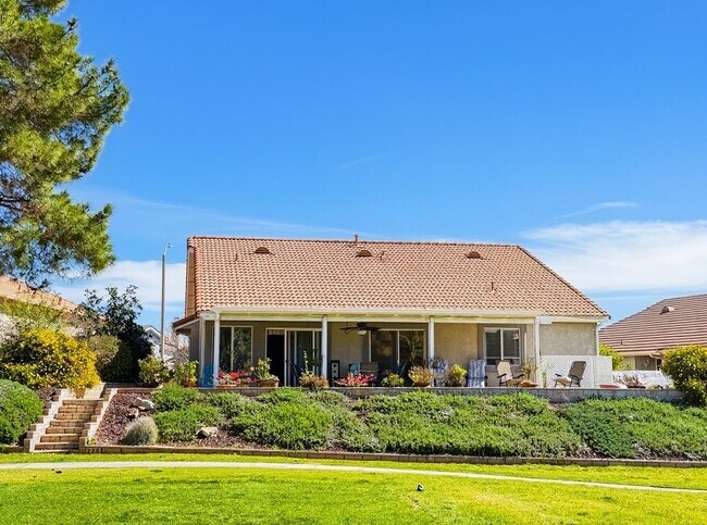 Foto del edificio - 10665 Cherry Hills Dr