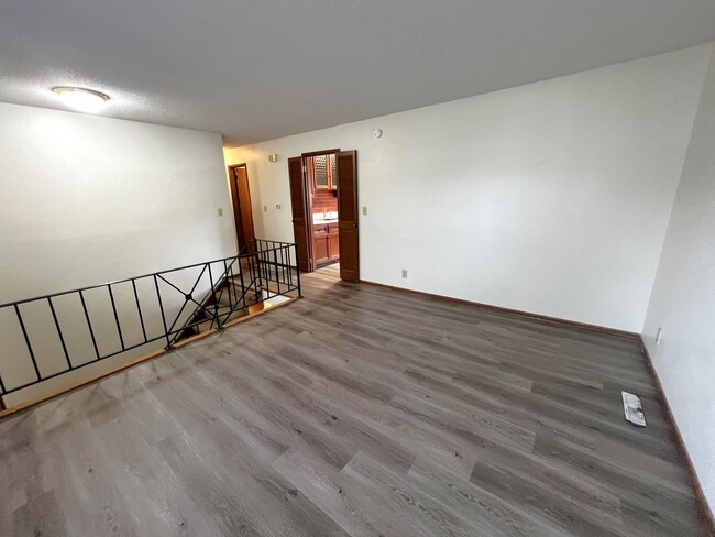Foto del edificio - Price Drop - 3 Bedroom/1 Bathroom House - ...