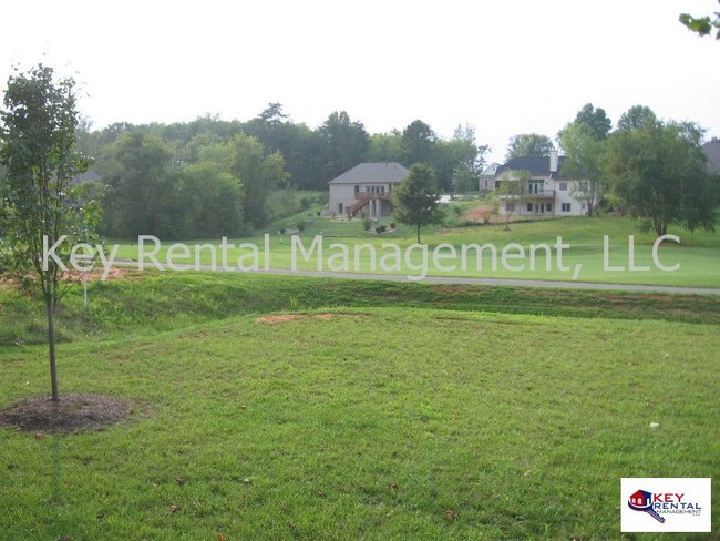 Building Photo - 118 Dudi Trl
